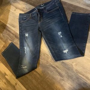 American eagle distressed jean size 12